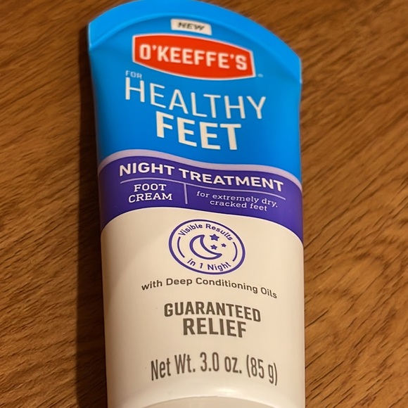 Ser of 3 Foot Cream, Lip Balm Relief for extremely Dry Cracked Skin O’Keeffe’s - Picture 5 of 6